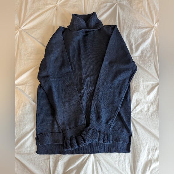 Kids sweater size 8/9 years old. - Picture 2 of 3